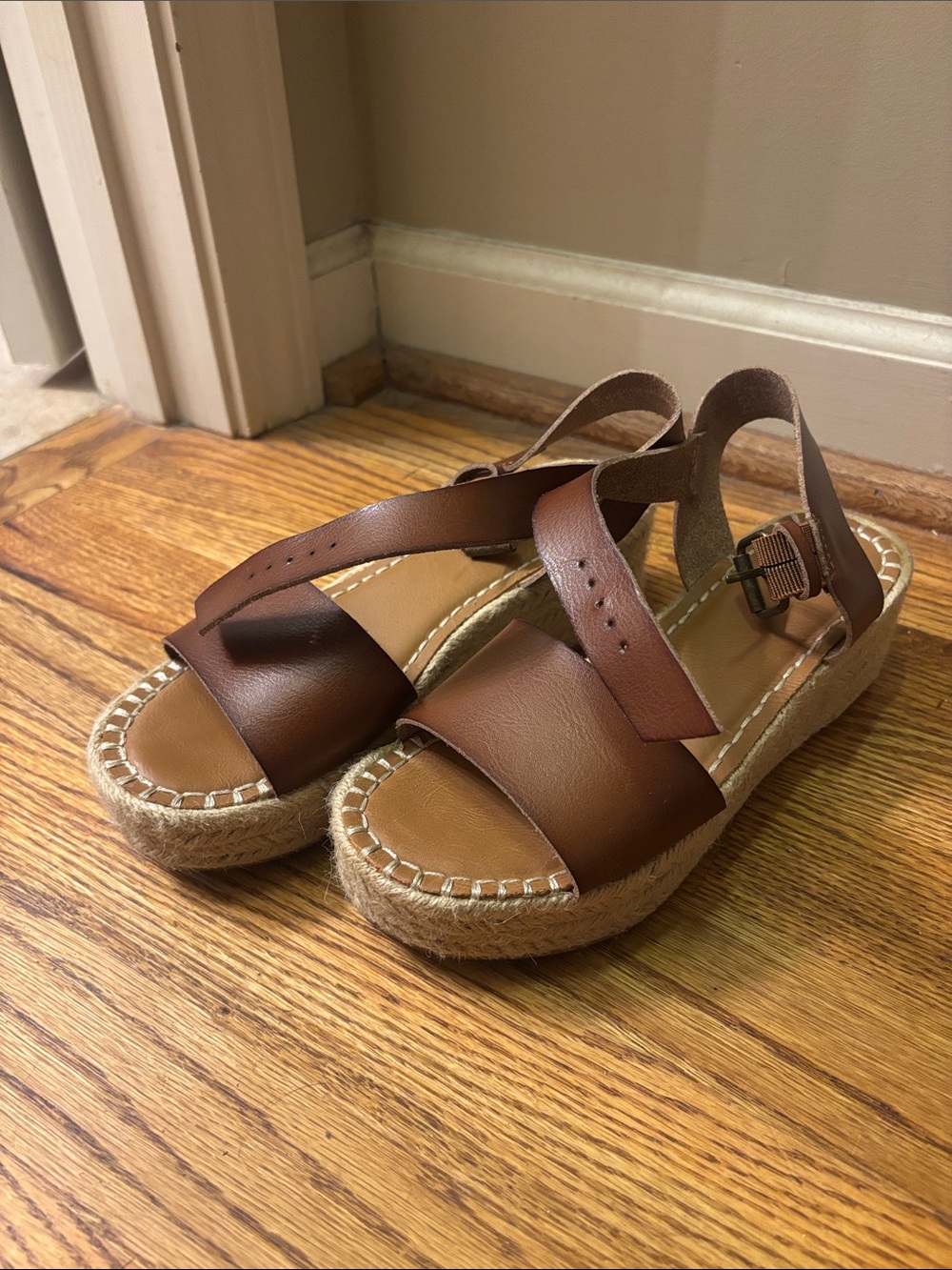 Universal Thread Brown Leather Espadrille Platform Sandals